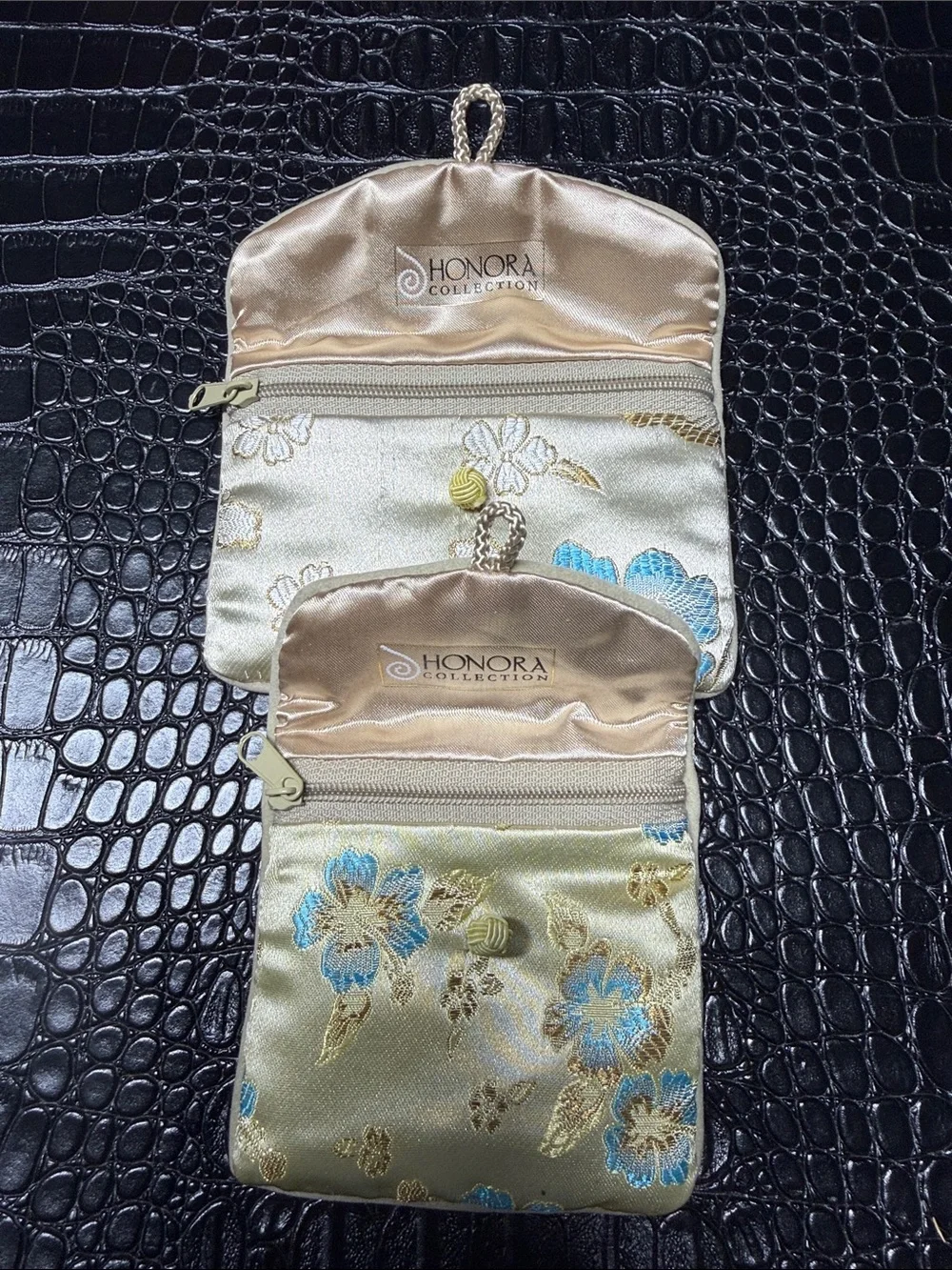Honora set gold